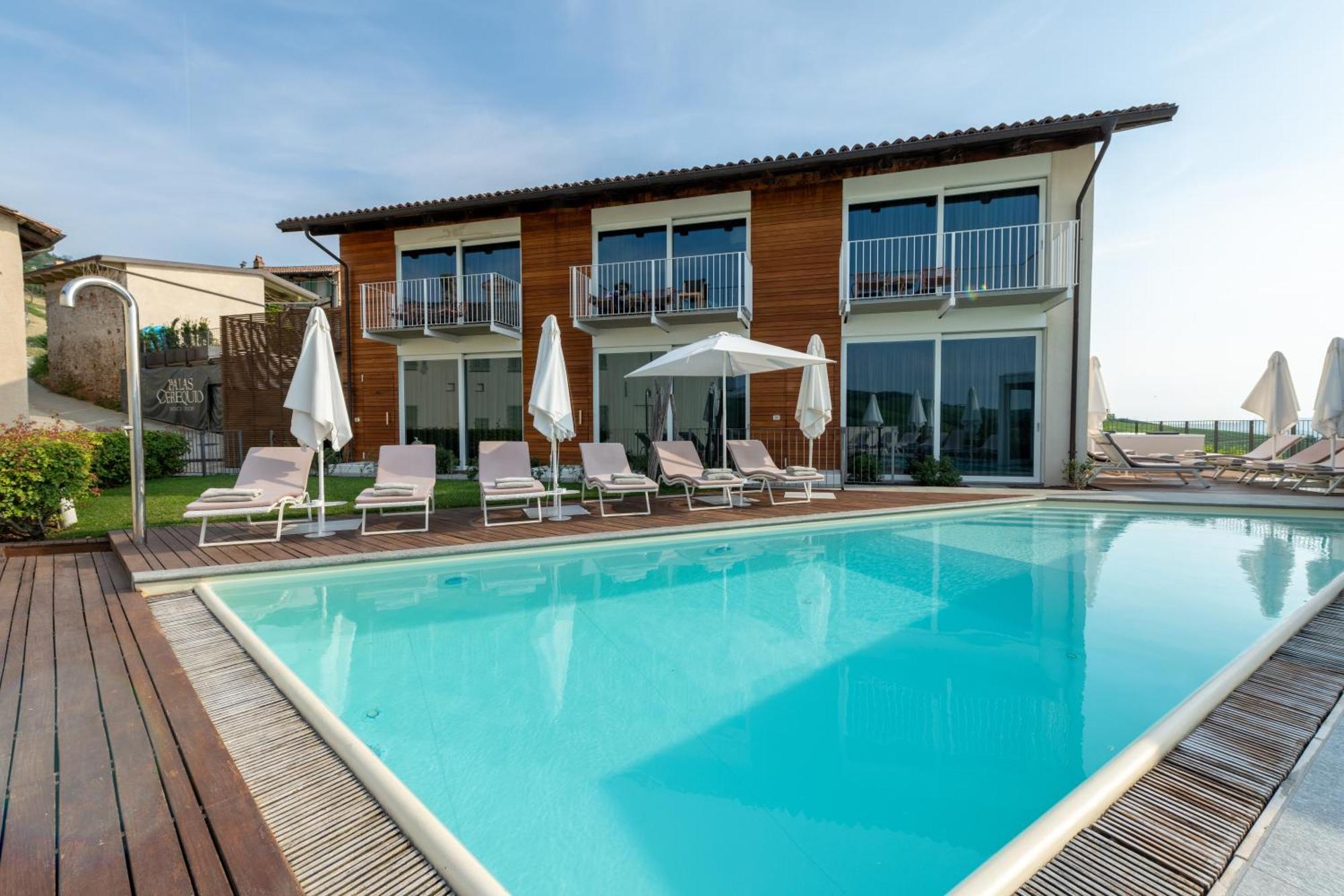 Palas Cerequio Country house La Morra