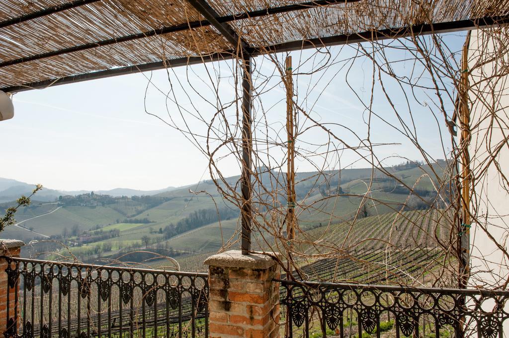 Palas Cerequio Country house La Morra